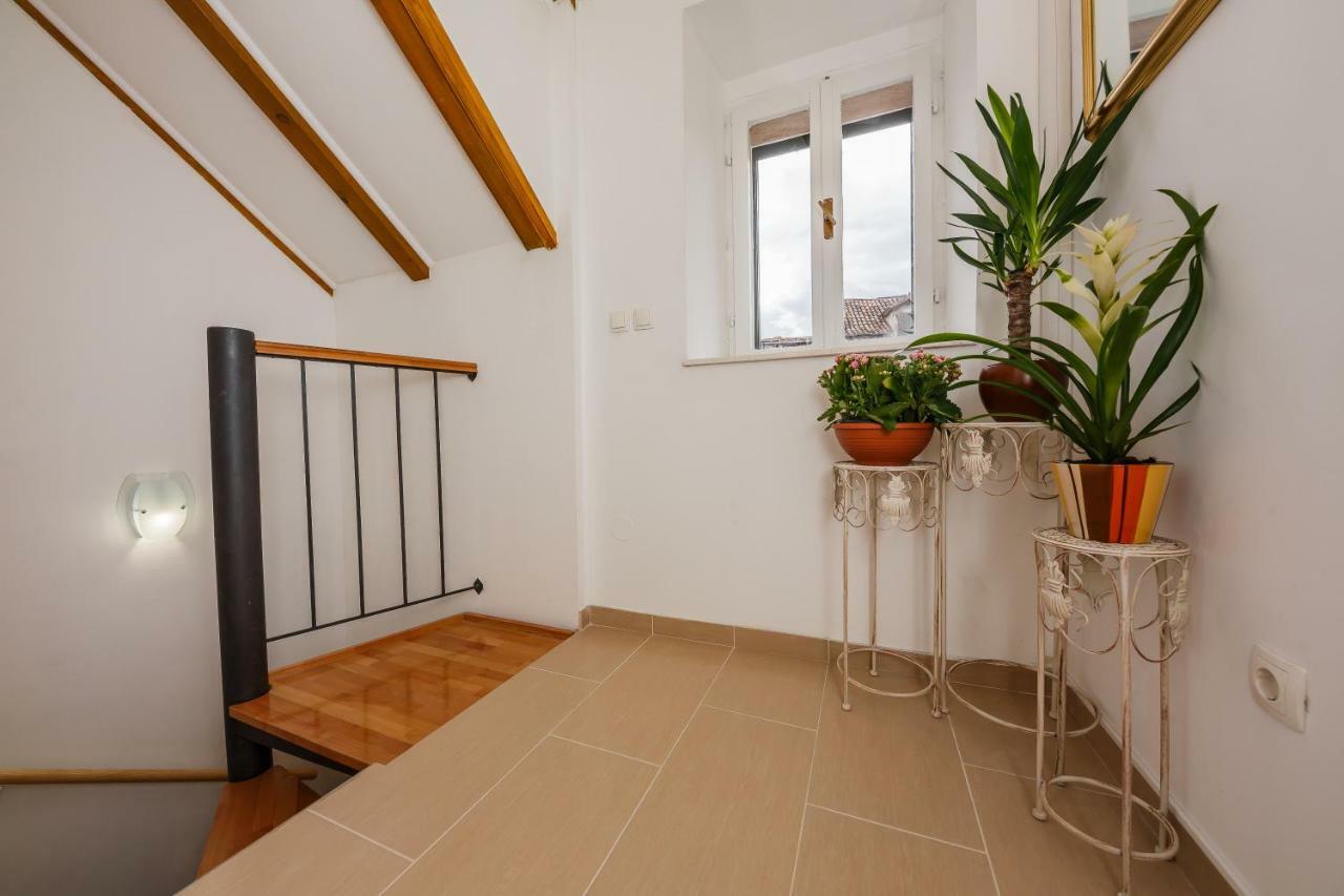 Apartman Mare Каштела Экстерьер фото