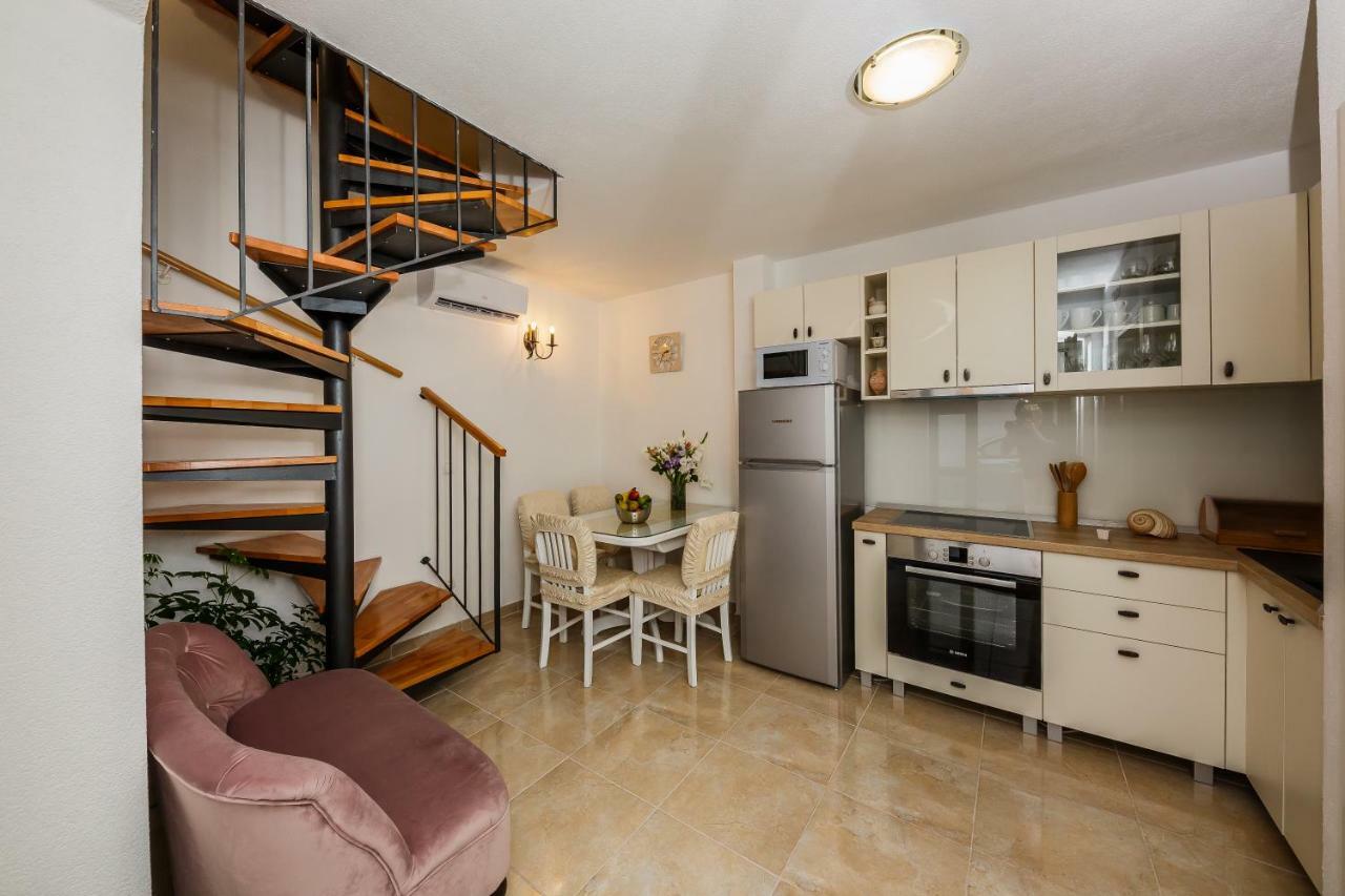 Apartman Mare Каштела Экстерьер фото